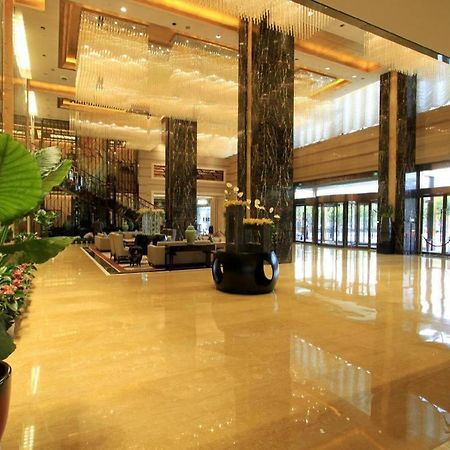Zhangjiagang Zhonglian Gdh International Hotel Exterior foto